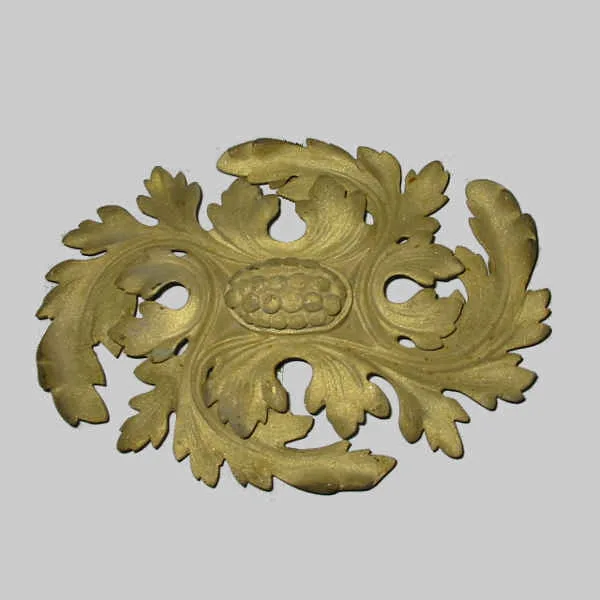 Rosace décorative en fonte